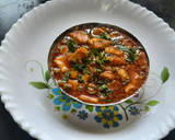 A picture of step 8 of Mutter paneer makhanwala.