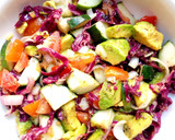 A picture of step 4 of Cucumber, tomato and avocado salad.