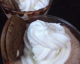 A picture of step 5 of Oreo milkshake.