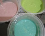 Foto langkah ke 3 dari resep Rainbow Cake In Jar.