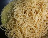 Foto del paso 4 de la receta Espaguetis al ajo caramelizado