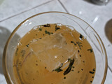 Mojito de mandarina y menta sin alcohol