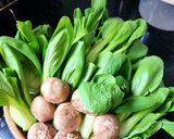 Hình bước làm 1 của món Cải Thìa Xào Nấm Đông Cô
