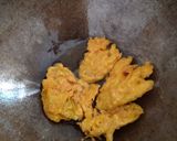 A picture of step 3 of Pumpkin flowers pakoda.