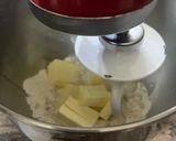 Φωτογραφία βήματος 1 της συνταγής Quiche με σολομό, σπαράγγια και κρέμα γάλακτος