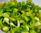 Foto langkah ke 3 dari resep Tips menyimpan daun bawang (membuat stok daun bawang).