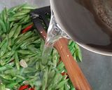 Foto langkah ke 3 dari resep Tumis Buncis Teri Medan.