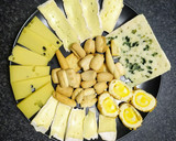 Foto del paso 2 de la receta: Tabla de quesos