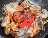 Foto langkah ke 2 dari resep Udang Asam Manis Pedas.