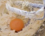 A picture of step 1 of Strawberry Cheese Layer Cake.