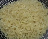 Foto langkah ke 1 dari resep Martabak mie simple favorite.