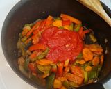 Foto del paso 5 de la receta: Filetes de lomo en salsa de verduras