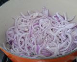 A picture of step 3 of Onion chutney.