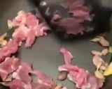 รูปขั้นตอนการทำที่ 1 ของ ผัดพริกแกงหมูใส่พริกหยวก