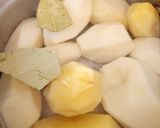 A picture of step 1 of Potato fingers.