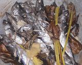 Foto langkah ke 3 dari resep Resep tradisional ikan pindang/ikan cue.