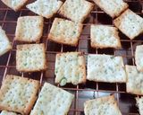 Foto del paso 10 de la receta: Galletitas crocantes con cebollita de verdeo (saladas) gluten free, con kéfir