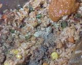 A picture of step 3 of Peri sauce fried rice.