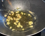 Foto del paso 4 de la receta: Salteado de sepia, trigueros y setas