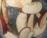 Foto del paso 5 de la receta: Tarta de manzana con nuez y pasas 🍎