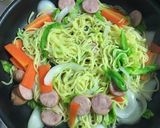 Foto del paso 3 de la receta: Tallarines fritos estilo japonés（焼きそば）