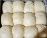 Foto langkah ke 3 dari resep Roti sobek/ donat/roti donat panggang bisa semua dengan satu adonan tanpa mixer.