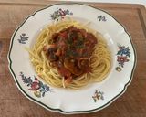 Une image de l'étape 3 de Des pâtes aux champignons et lardons à la sauce tomates.