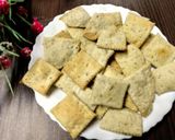 A picture of step 3 of Twilight Garden crackers.