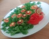 A picture of step 2 of Salad decorating plate.
