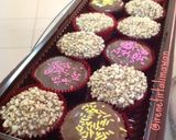 Foto langkah ke 5 dari resep Cupcakes Vanila Lembut Ringan.