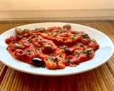 Foto del passaggio 7 della ricetta Petto di pollo alla puttanesca