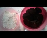 Foto langkah ke 1 dari resep Kue Kering Oreo Black and White 🍪.