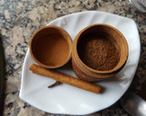Foto del paso 1 de la receta: Postre de plátanos y manzanas con requesón