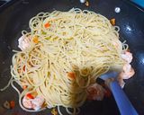 Foto langkah ke 4 dari resep Spaghetti Oglio Olio.