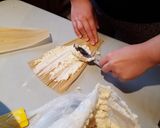 Foto del paso 7 de la receta: Tamales de pollo con mole rojo