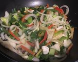 Foto del paso 1 de la receta: Wok de pollo con verduras