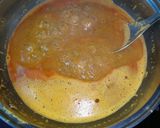 A picture of step 6 of Gaeng Som with Shrimp and Green Papaya.