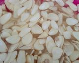 Gambar langkah 2 resipi Tempe Dan Bawang Krispi.