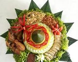 Foto langkah ke 4 dari resep 179. TUMPENG NASI KUNING.