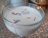 A picture of step 4 of Elaichi saffron milk.