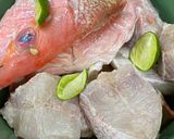 Foto langkah ke 1 dari resep Sup Ikan Kakap Merah kuah asam segar.