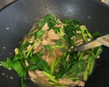 รูปขั้นตอนการทำที่ 3 ของ ผักกาดผัดหมูสด