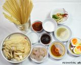รูปขั้นตอนการทำที่ 1 ของ ต้มยำกุ้งราเมน (หม้อหุงข้าว)