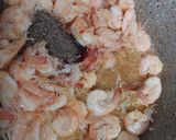Foto langkah ke 2 dari resep Resep Udang Saus Lada Hitam.