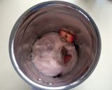 A picture of step 1 of Strawberry Smoothie.