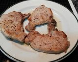 Foto del paso 1 de la receta Pimientos al gratén rellenos de cerdo especiado