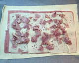 Foto del paso 2 de la receta: Empanada de jamón y queso con bechamel