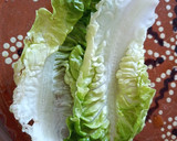 Foto del paso 2 de la receta: Ensalada con queso asado y aderezo de Kéfir🥗
