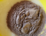 Foto del paso 2 de la receta: Bizcocho de choco🍫..............y coco🥥