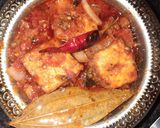 A picture of step 2 of Paneer Doupyaza 🤤.